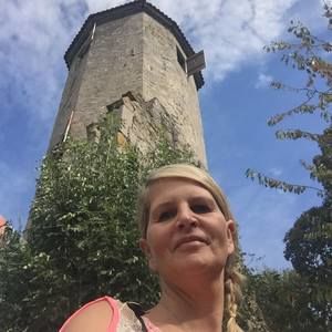 Meet your Posher, Sabine